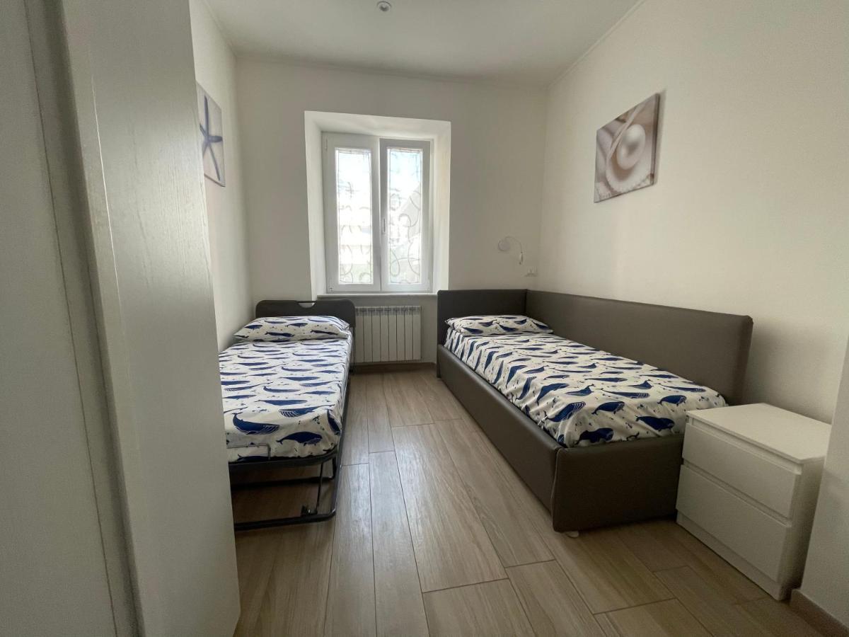 Casa A-Mare Lägenhet Varazze Exteriör bild