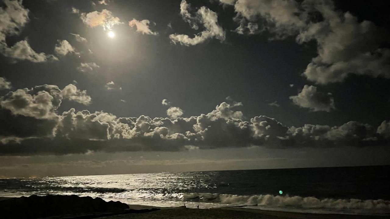 Casa A-Mare Lägenhet Varazze Exteriör bild
